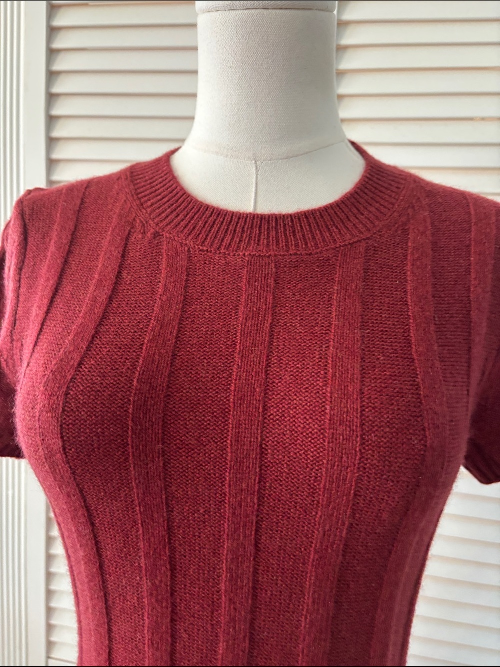 Reformation Ribbed Short-Sleeve Mini Dress in Burgundy - Picture 5 of 12